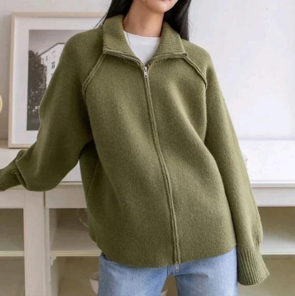 Zippered Standing Collar Cardigan - Picture 4 of 5